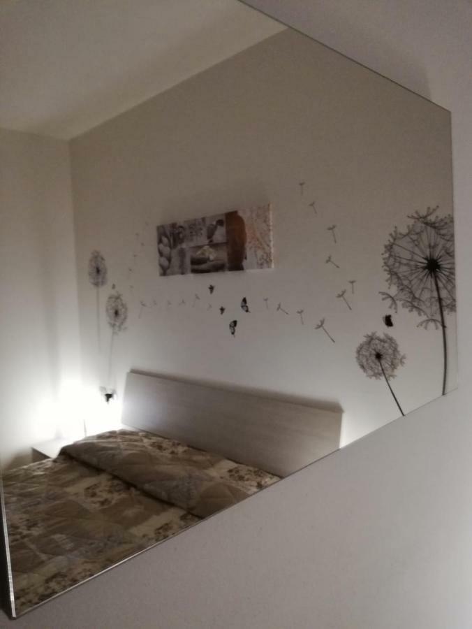 Ca Delle Rose Apartman Rovereto Kültér fotó