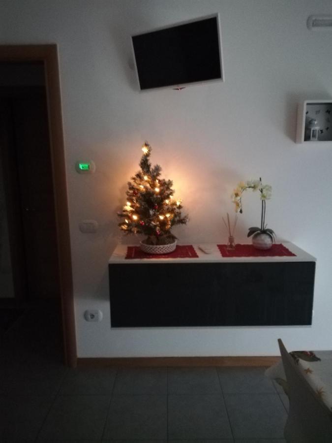 Ca Delle Rose Apartman Rovereto Kültér fotó
